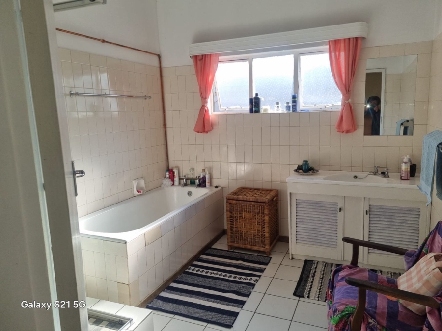 7 Bedroom Property for Sale in Winburg Free State